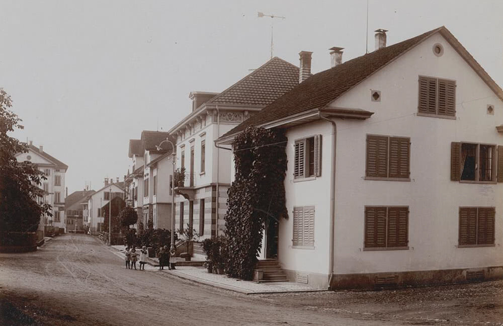 Dorfstrasse – zwischen 1890 und 1910